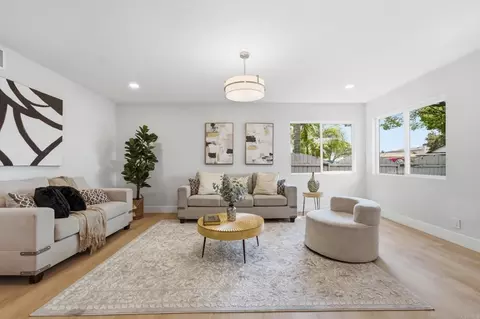 Living - 3247 Carolyn Cir, Oceanside, CA 92054 photo 1 of 3