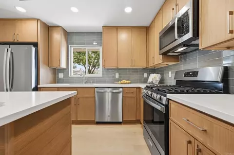 Kitchen - 3247 Carolyn Cir, Oceanside, CA 92054 photo 3 of 8