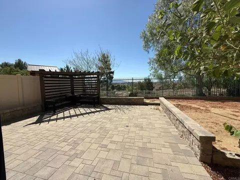 Exterior - 31699 Country View Rd, Temecula, CA 92591 photo 5 of 11