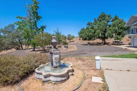 Exterior - 20899 Black Canyon Rd, Ramona, CA 92065 photo 5 of 19