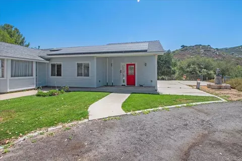 Exterior - 20899 Black Canyon Rd, Ramona, CA 92065 photo 8 of 19
