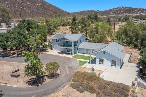 20899 Black Canyon Rd, Ramona, CA 92065