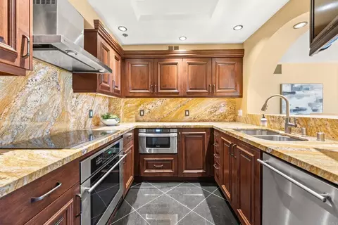 200 Harbor Dr #803, San Diego, CA 92101