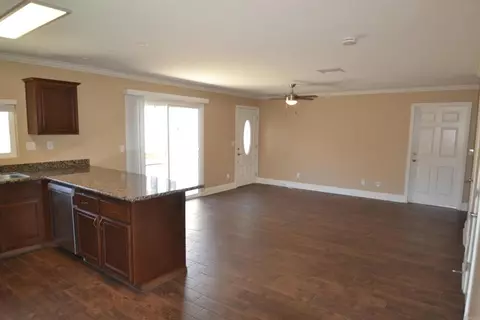 Living - 1133 Persimmon Ave #10, El Cajon, CA 92021 photo 2 of 3