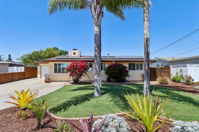 410 Santa Clara Dr, Vista, CA 92083