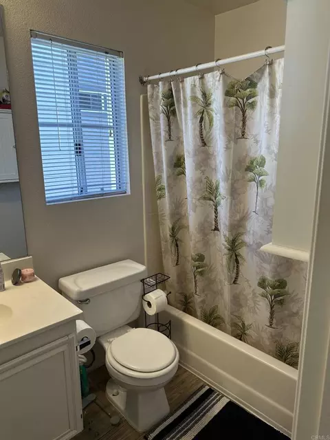 Bath - 8945 Arlingdale Way, Spring Valley, CA 91977 photo 3 of 3