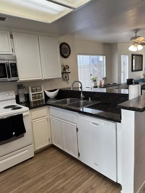 Kitchen - 8945 Arlingdale Way, Spring Valley, CA 91977 photo 1 of 5