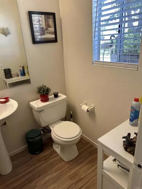 Bath - 8945 Arlingdale Way, Spring Valley, CA 91977 photo 1 of 3