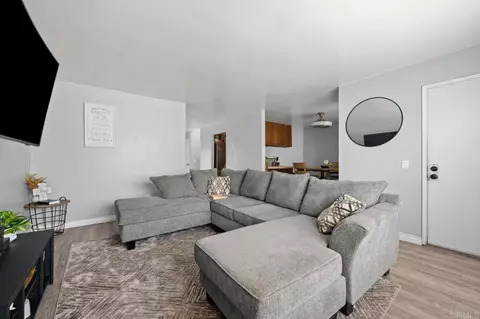Living - 1640 Maple Dr #2, Chula Vista, CA 91911 photo 1 of 3
