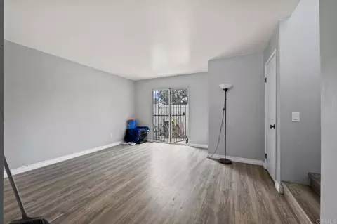 Living - 1640 Maple Dr #2, Chula Vista, CA 91911 photo 2 of 3