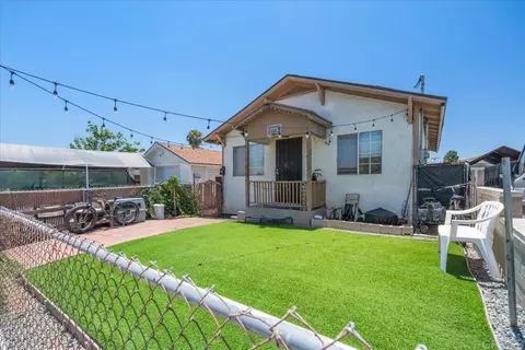 4811 Castle Ave, San Diego, CA 92105