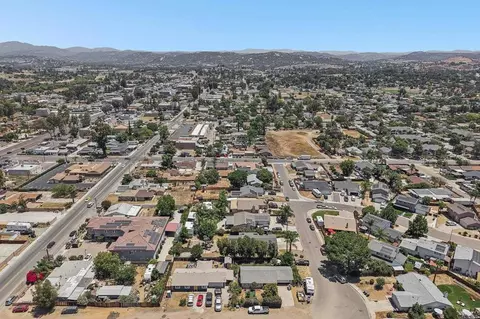 View/Area - 1241 E St, Ramona, CA 92065 photo 6 of 12