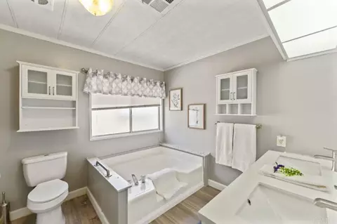 1223 Brentwood Way, Hemet, CA 92545