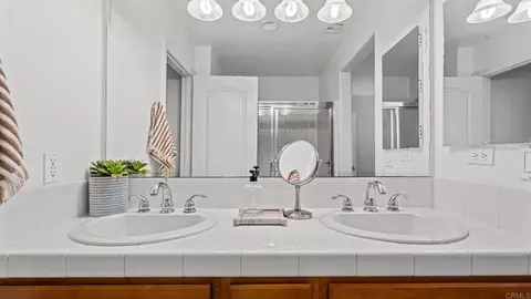 Bath - 150 Via Montisi, Santee, CA 92071 photo 3 of 5