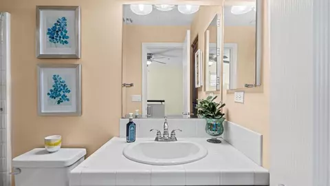 Bath - 150 Via Montisi, Santee, CA 92071 photo 4 of 5