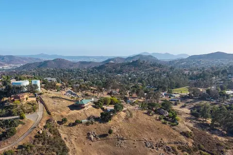 View/Area - 11687 Valle Vista Rd, Lakeside, CA 92040 photo 3 of 7