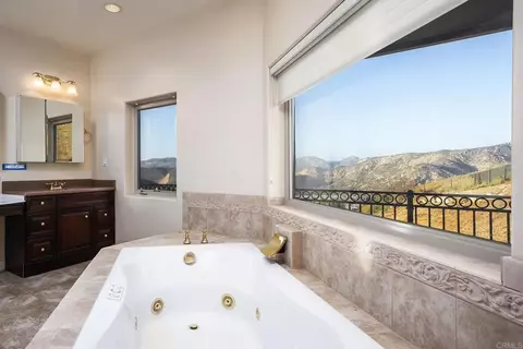 Bath - 11687 Valle Vista Rd, Lakeside, CA 92040 photo 8 of 8
