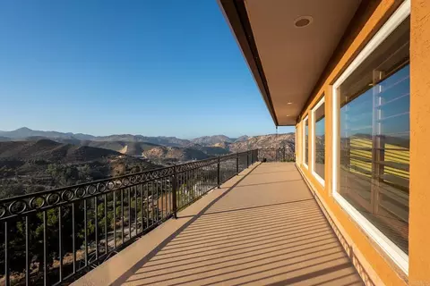 Exterior - 11687 Valle Vista Rd, Lakeside, CA 92040 photo 9 of 17