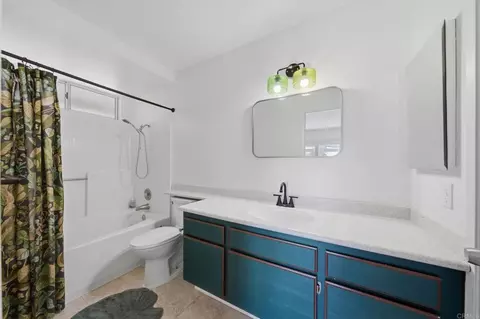 Bath - 42230 Cosmic Dr, Temecula, CA 92592 photo 1 of 2