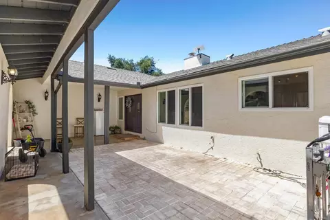 3340 Skytrail Ranch Rd, Jamul, CA 91935 photo 2
