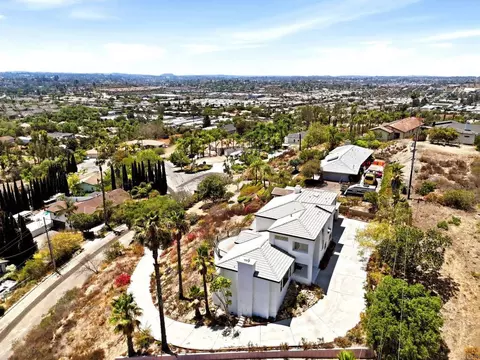 View/Area - 1522 Maxwell Ln, Vista, CA 92084 photo 2 of 2