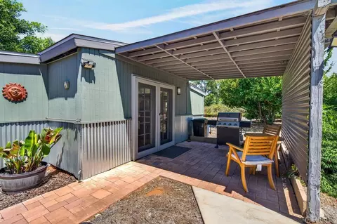 Exterior - 850 N 4th St, El Cajon, CA 92019 photo 2 of 10