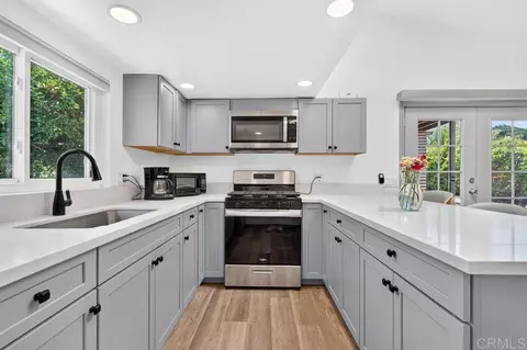 Kitchen - 850 N 4th St, El Cajon, CA 92019 photo 5 of 5