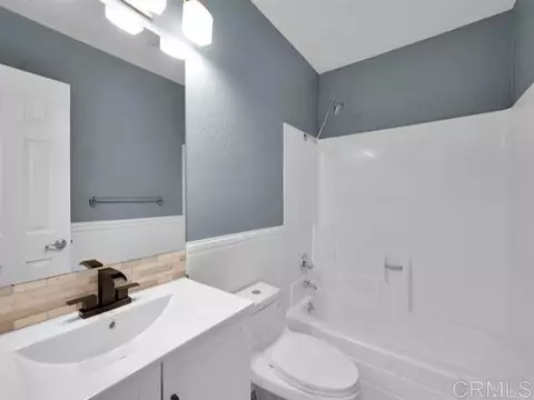 Bath - 413 11th St, Ramona, CA 92065 photo 1 of 2