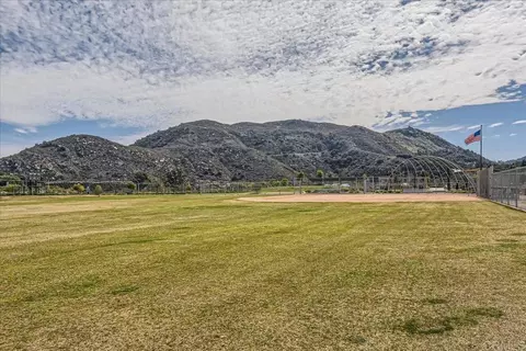 35107 Rangpur Ln, Fallbrook, CA 92028 photo 17