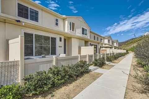 35107 Rangpur Ln, Fallbrook, CA 92028 photo 2