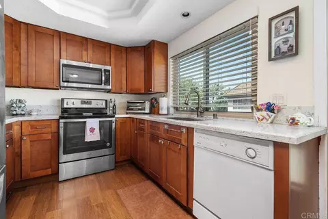 2756 Meadow Lark Dr, San Diego, CA 92123