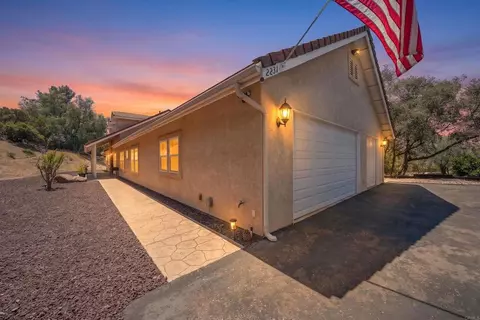 Exterior - 2231 Yucca Hill Rd, Alpine, CA 91901 photo 4 of 10