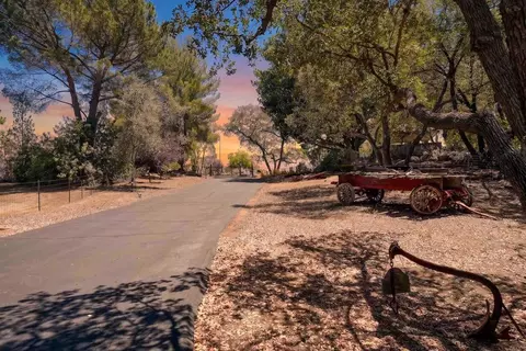 Exterior - 2231 Yucca Hill Rd, Alpine, CA 91901 photo 9 of 10