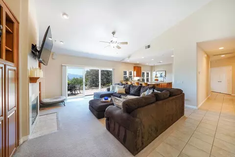 Living - 2231 Yucca Hill Rd, Alpine, CA 91901 photo 3 of 3