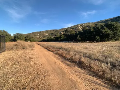 24352 Featherstone Canyon Rd, Lakeside, CA 92040 photo 41