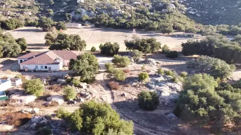 24352 Featherstone Canyon Rd, Lakeside, CA 92040 photo 3