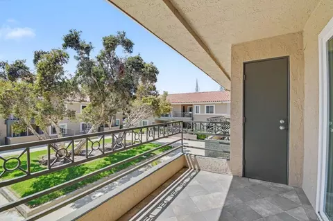 7405 Charmant Dr #2022, San Diego, CA 92122