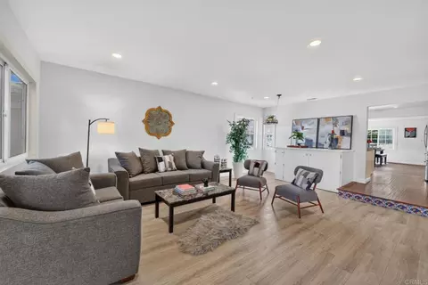 Living - 4855 Pine St, La Mesa, CA 91942 photo 2 of 6