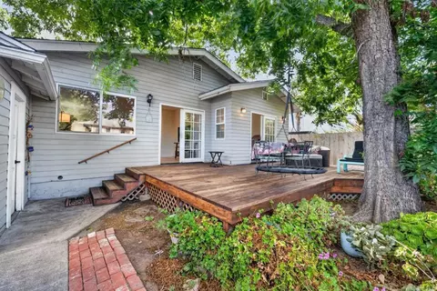 Exterior - 4855 Pine St, La Mesa, CA 91942 photo 2 of 17