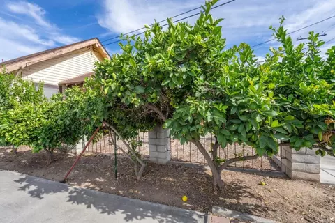 Exterior - 4855 Pine St, La Mesa, CA 91942 photo 6 of 17