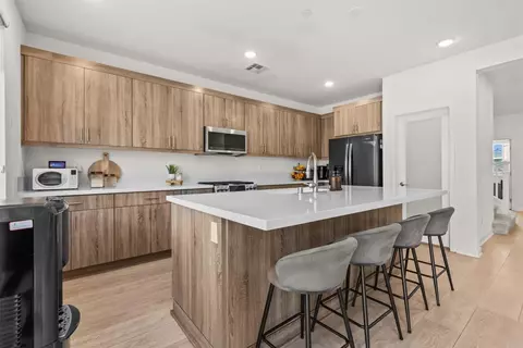 Kitchen - 35105 Cooper Pl, Fallbrook, CA 92028 photo 1 of 4