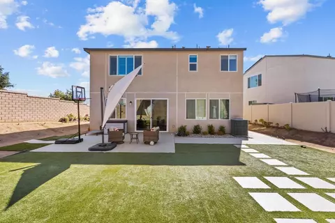 Exterior - 35105 Cooper Pl, Fallbrook, CA 92028 photo 6 of 7