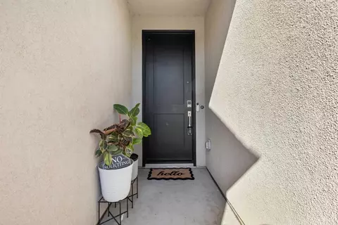 Entry Way - 35105 Cooper Pl, Fallbrook, CA 92028 photo 1 of 10