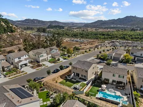 View/Area - 35105 Cooper Pl, Fallbrook, CA 92028 photo 4 of 11