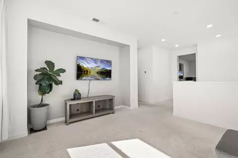 Entry Way - 35105 Cooper Pl, Fallbrook, CA 92028 photo 9 of 10