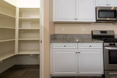 Kitchen - 26349 Leos Trl, Menifee, CA 92586 photo 3 of 5