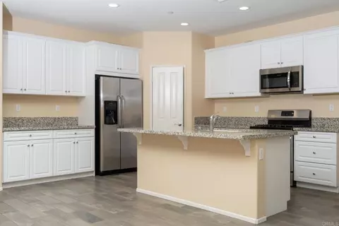 Kitchen - 26349 Leos Trl, Menifee, CA 92586 photo 1 of 5