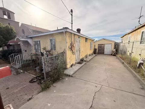 901 E 16th St, National City, CA 91950
