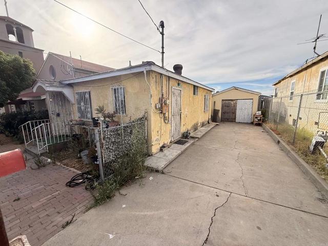 901 E 16th St, National City, CA 91950