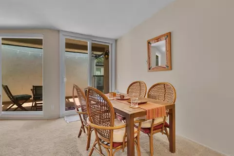 Dining - 2402 Altisma Way #D, Carlsbad, CA 92009 photo 3 of 5